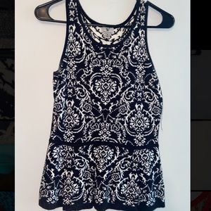 Sleeveless Worthington blouse